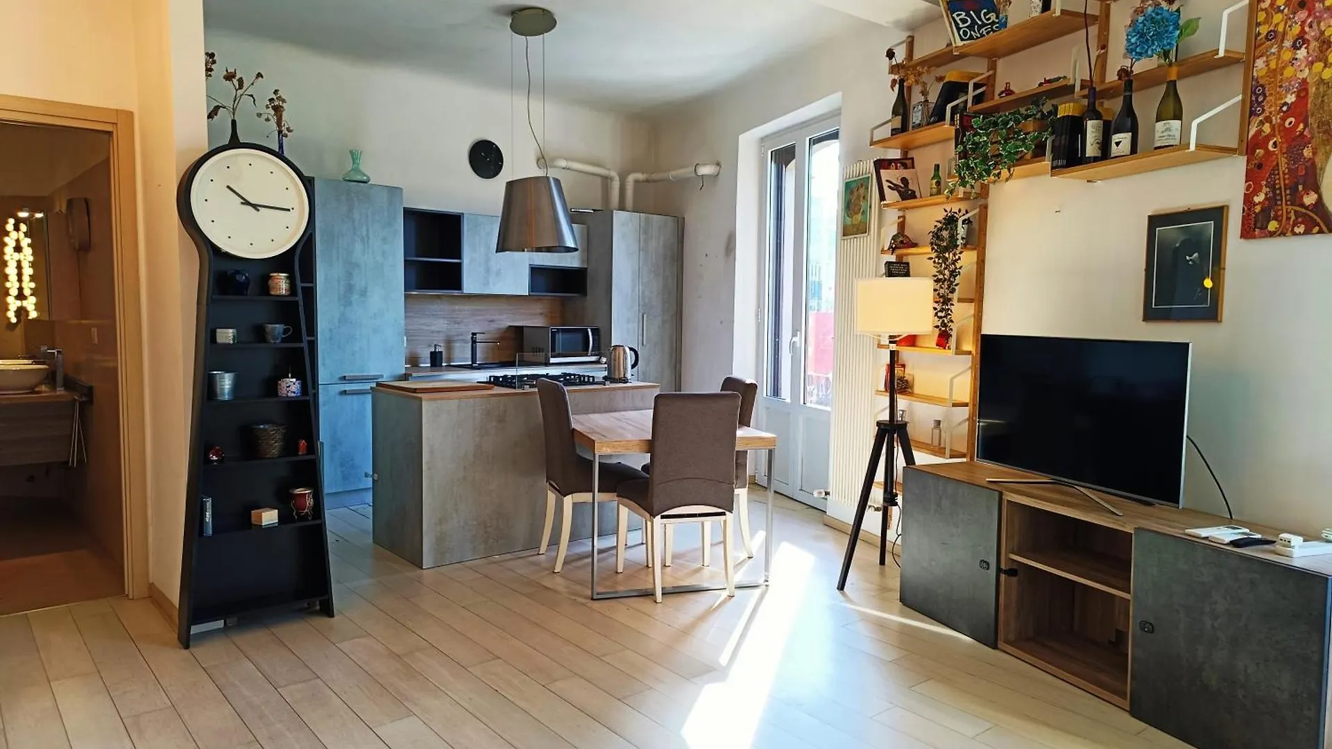 Yr Apartments Milan - Isola 0*,  Italy